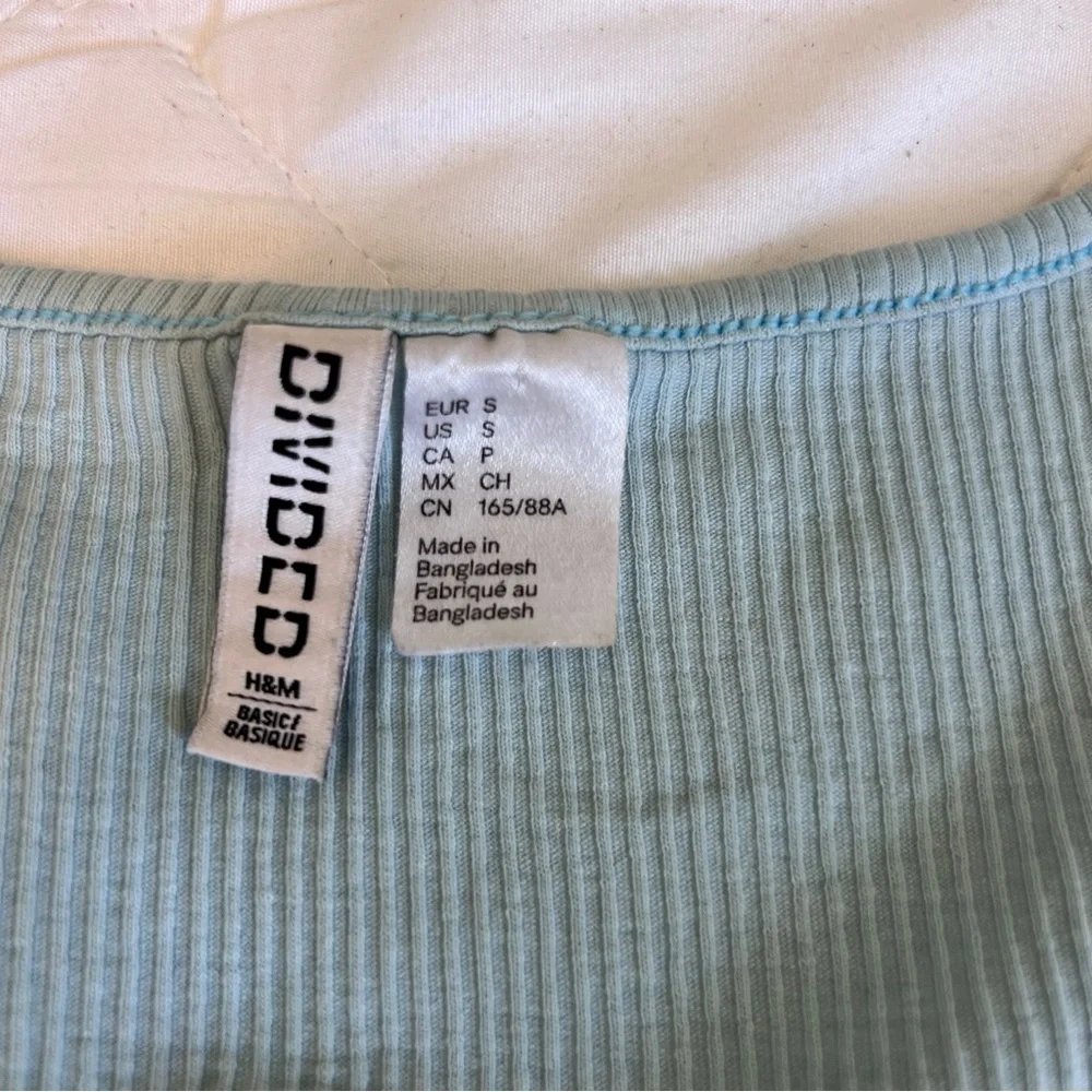 H&M Light Blue Ribbed Tank Top - Picture 3 of 3